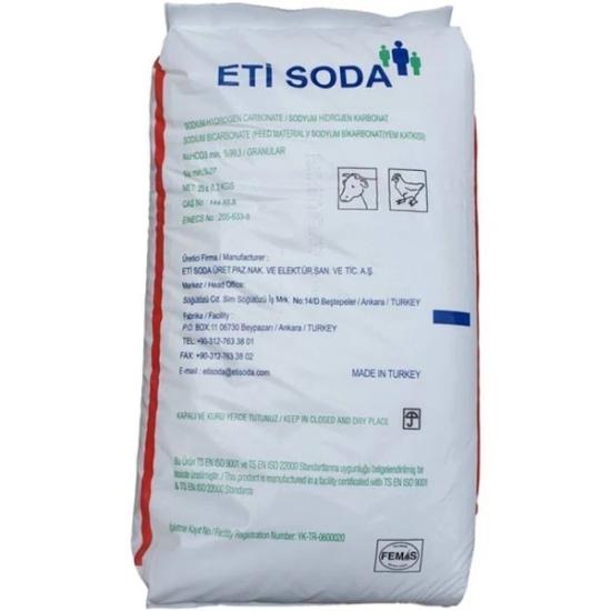 Soda (Sodyum Bikarbonat), büyükbaş ve küçükbaş hayvanların sağlığı için oldukça önemli bir katkı maddesidir. Özellikle besi hayvanlarında ve süt ineklerinde soda kullanımı, sindirimi kolaylaştırır ve 